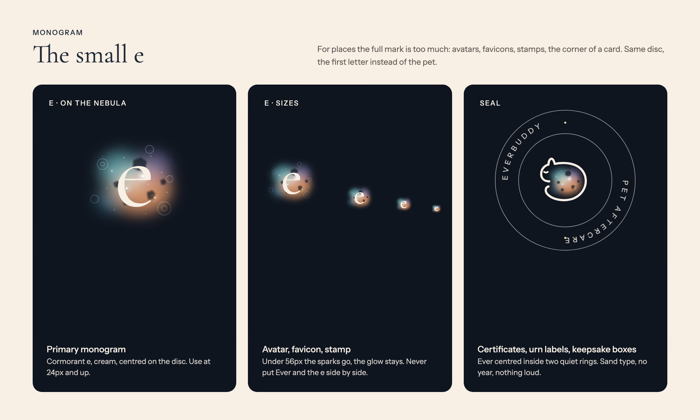 El monograma de Everbuddy, una e minúscula sobre la nebulosa, y el sello
